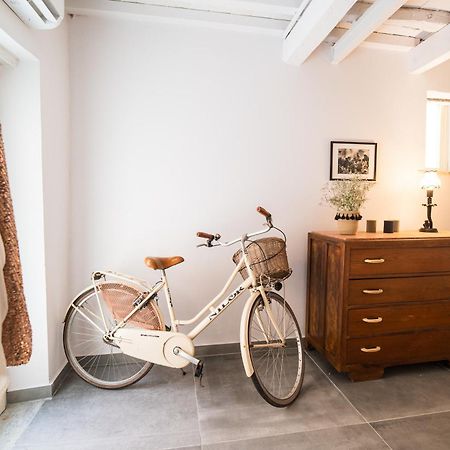 Ferienwohnung Saliscendi Pietrasanta Exterior foto